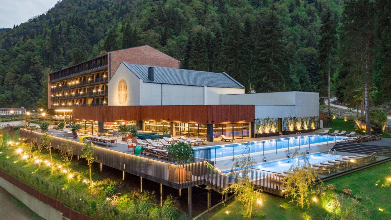 Hotel New Sairme Extérieur photo